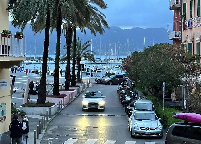 펜션 Nala & Leo Seaview 레리치